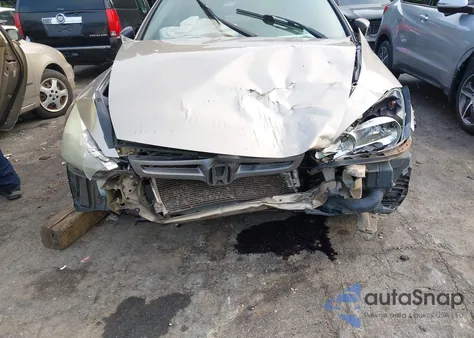 2004 Honda Accord 2.4 Lx z USA, uszkodzony, nr VIN 1HGCM56314A113991